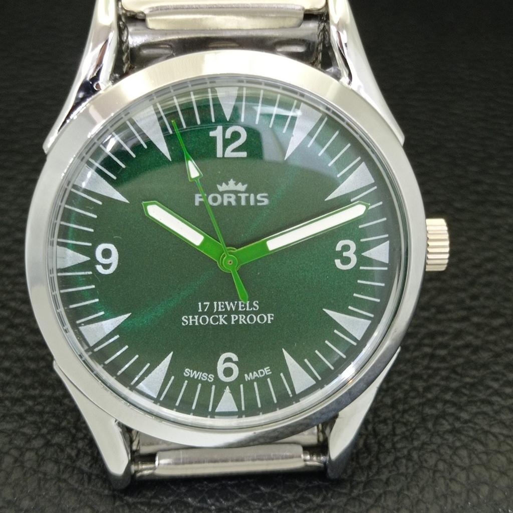 HAND-WINDING VINTAGE SWISS MENS REFURBISHED GREEN COLOR DIAL WATCH a700996-5 R205a-a700996