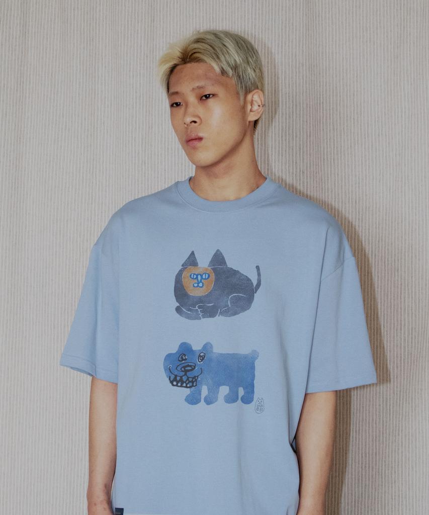 GROUNDWORK Cat And Dog T-Shirt / Sky Blue