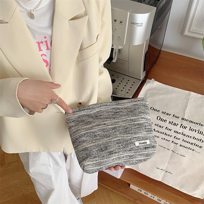 Trendy Capacity Large Butterfly Texture Cosmetic Bag Travel Portable Bag Storage