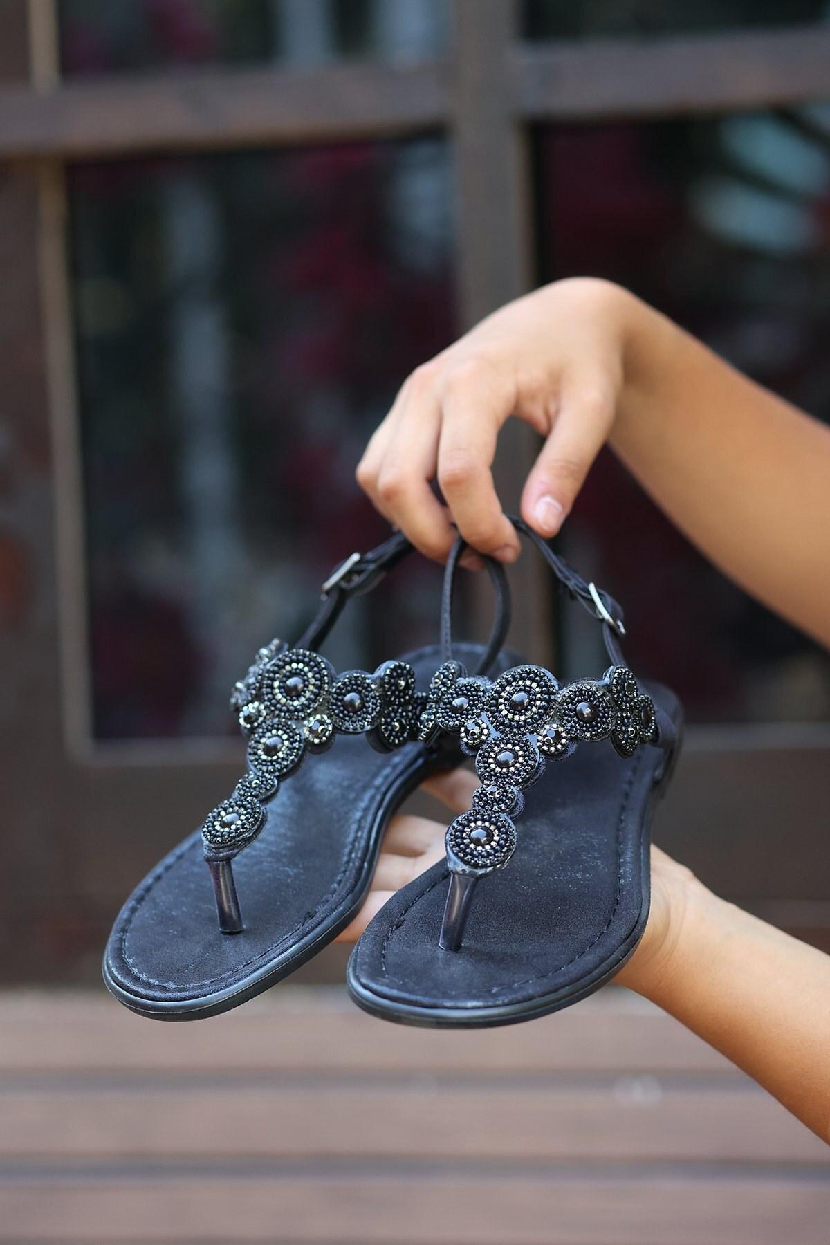 

Women s Fashion Style Special Design Stone Detailed Flip Flop Sandal Shoes 36