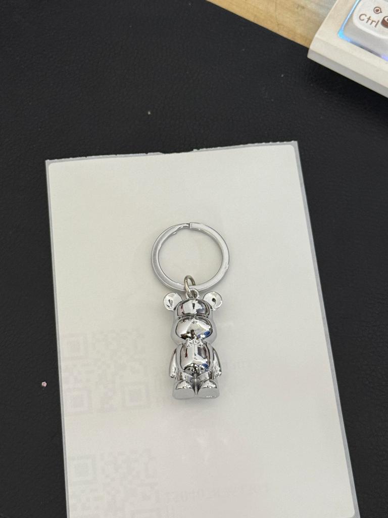 Environmentally Friendly Alloy Blue Eyed Owl Retro Accessory Pendant Keychain