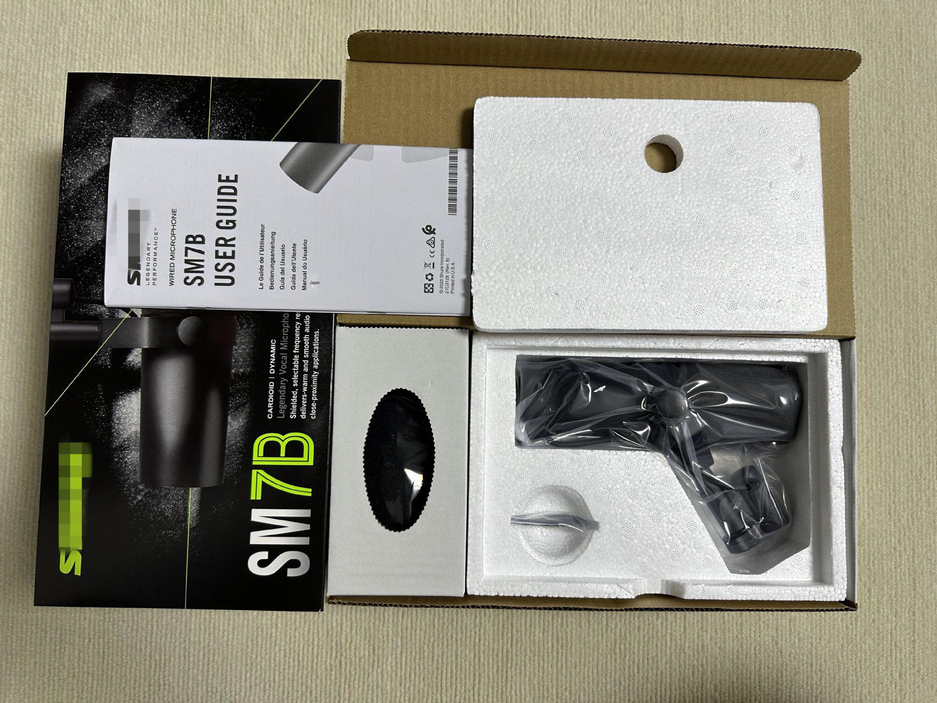 

SM7B Профессиональный проводной динамический микрофон для записи в прямом эфире и трансляции