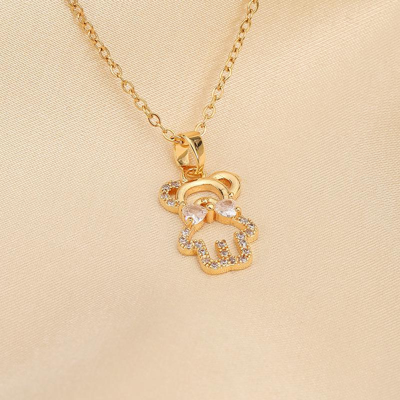 Titanium Steel Non-fading Necklace - European & American Style, Light Luxury, Versatile Korean Fashion, Perfect for Women and Girlfriend Gifts.