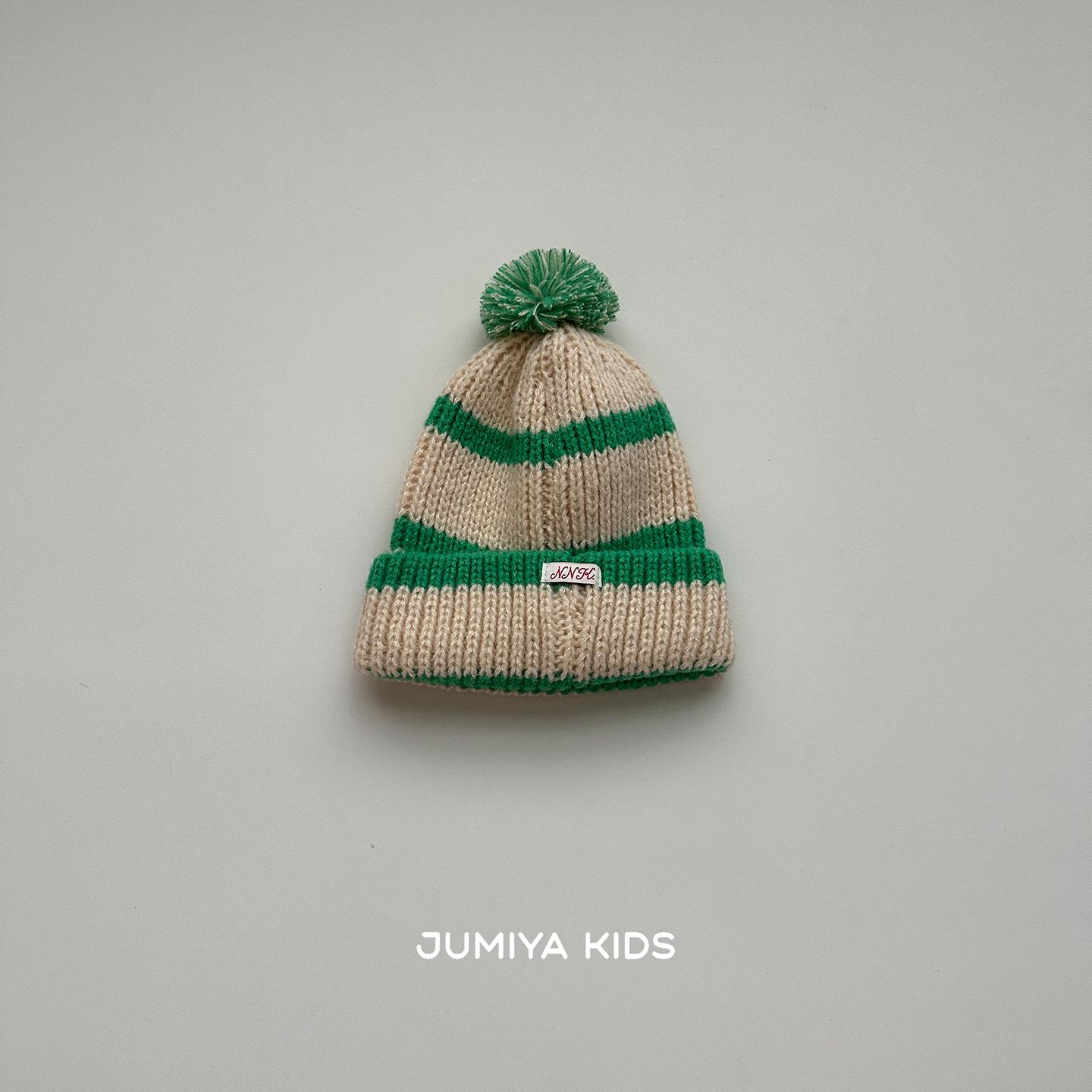 

Paired with Children s Woolen Hats in Autumn and Winter Large Fur Balls on Top Contrasting Color Knitted Hats Fashionable Baby Hats 48~ 54cm