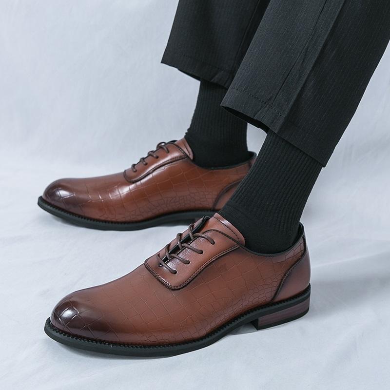 Luxury Designer New Men's Pointed Black Brwon Casual Oxford Shoes Formal Wedding Dress Homecoming Footwear Zapatos Hombre