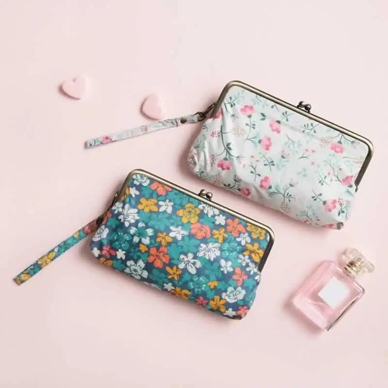 Ultralight Mini Flat Handle  Umbrella Floral Sunny and Rainy Umbrella Rain & Storage Handbag UV Protection Parasol