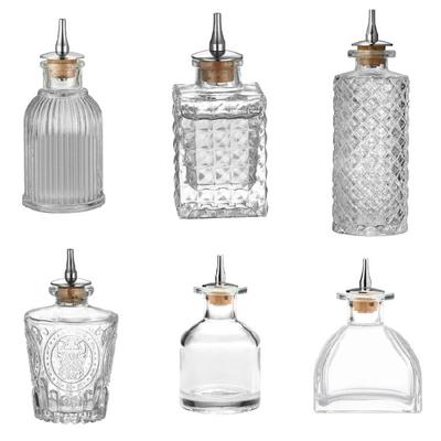 Classical Engraved Glass Barwares Bottle Including Airtight Plugs Drink Serving Pourer For Freshness And Style