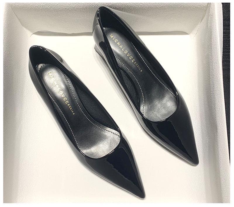 2025 Damen Schwarzes Lackleder Niedriger Absatz Spitzschuh Arbeitsschuhe - Vielseitiges & Schlichtes Design