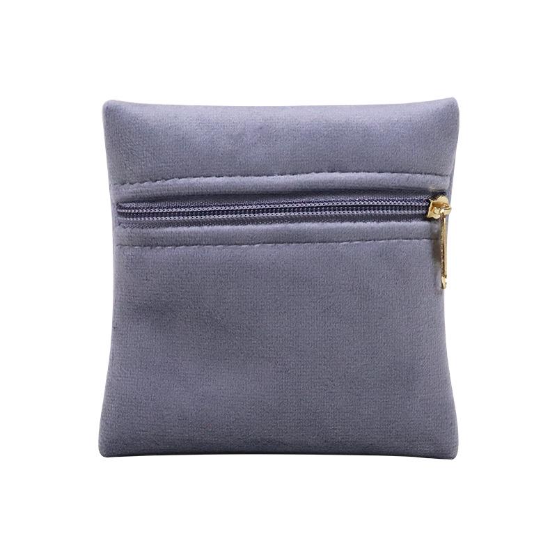 

Бархатная сумка для хранения украшений и колец на молнии со скрытой пряжкой 10×10 cm серый