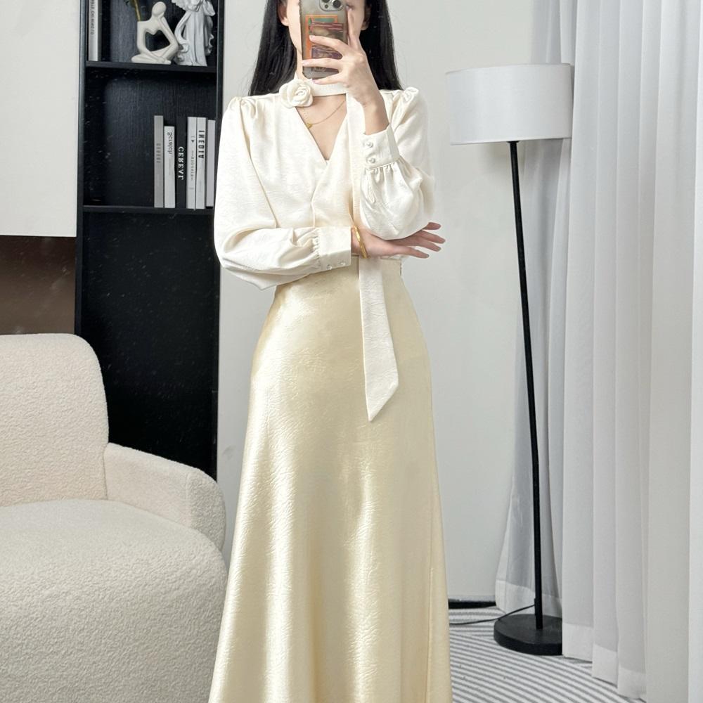 Podzim 2025 Elegantní set topu s dlouhým rukávem a midi sukně pro ženy - Zeštíhlující dvoudílný outfit