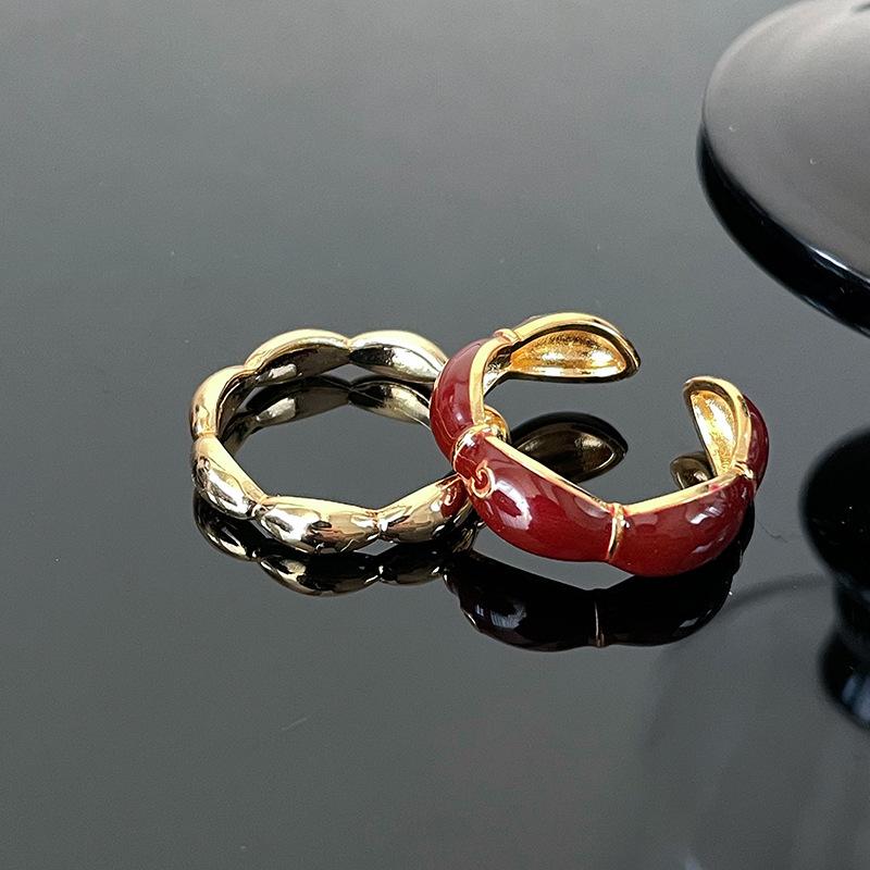 Französischer Schlichter Roter Drip-Glasur Bambusgelenk Offener Ring, Ein Kalter Weiblicher Täglicher Retro-Kombinationsring