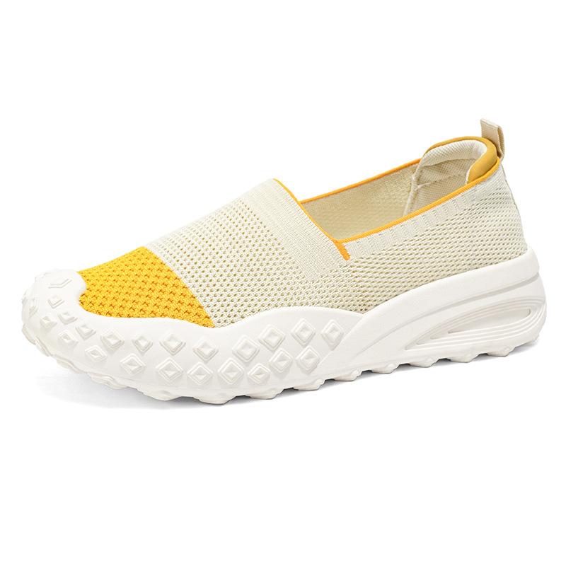 

Summer new men s shoes comfortable and fashionable mesh breathable fly-woven board shoes lightweight and versatile fashion sports shoes 44 бежевый