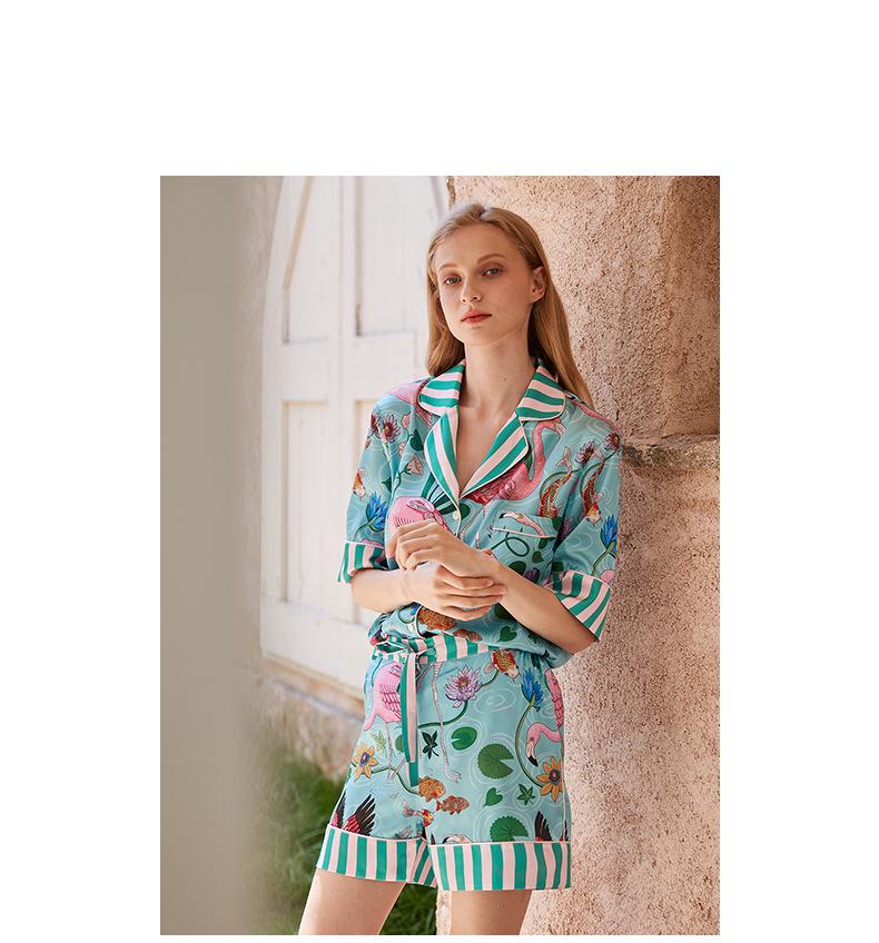 Flamingo IJszijde Zomer Pyjamaset voor Dames - Stijlvol, High-End, Buiten Draagbaar, Korte Mouwen Huispak