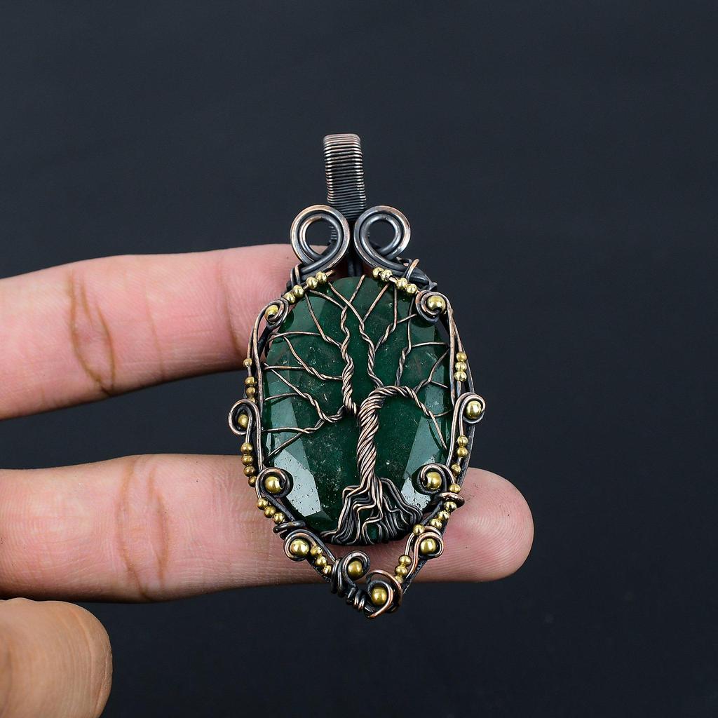 Strom života Smaragdový drahokam Měděný drát ovinutý Ručně vyrobený Přívěsek Šperk pro dárek