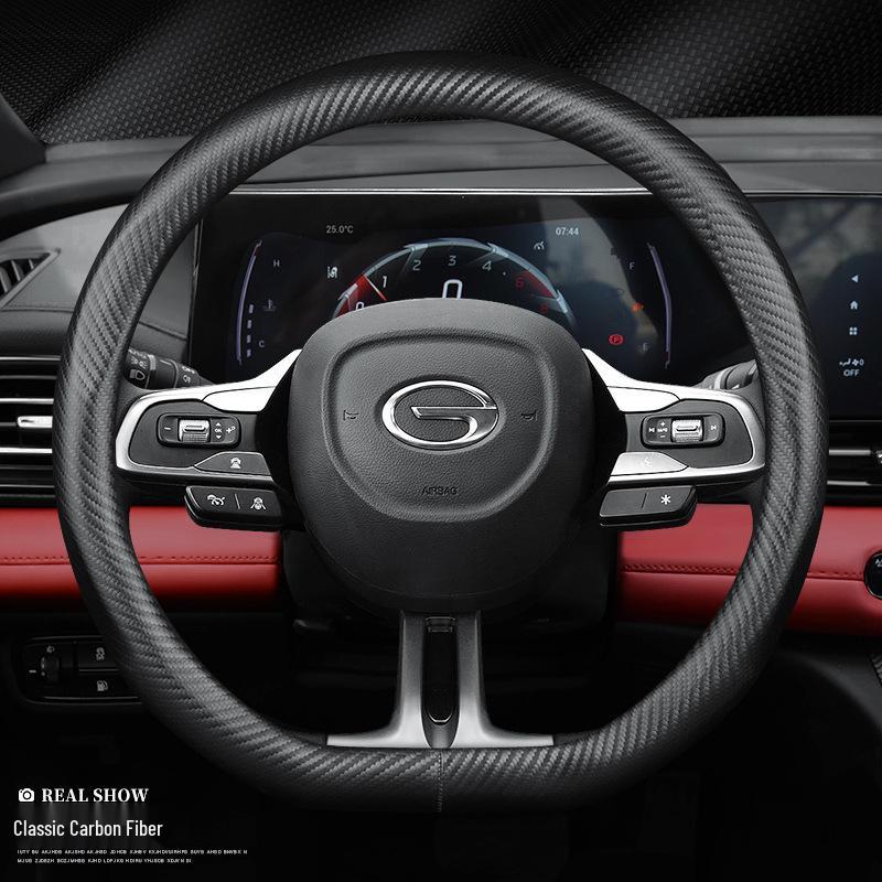 Trumpchi GS4 Leather Steering Wheel Cover 2022: Non-Slip, Carbon Fiber Handle, Hand-Sewn.