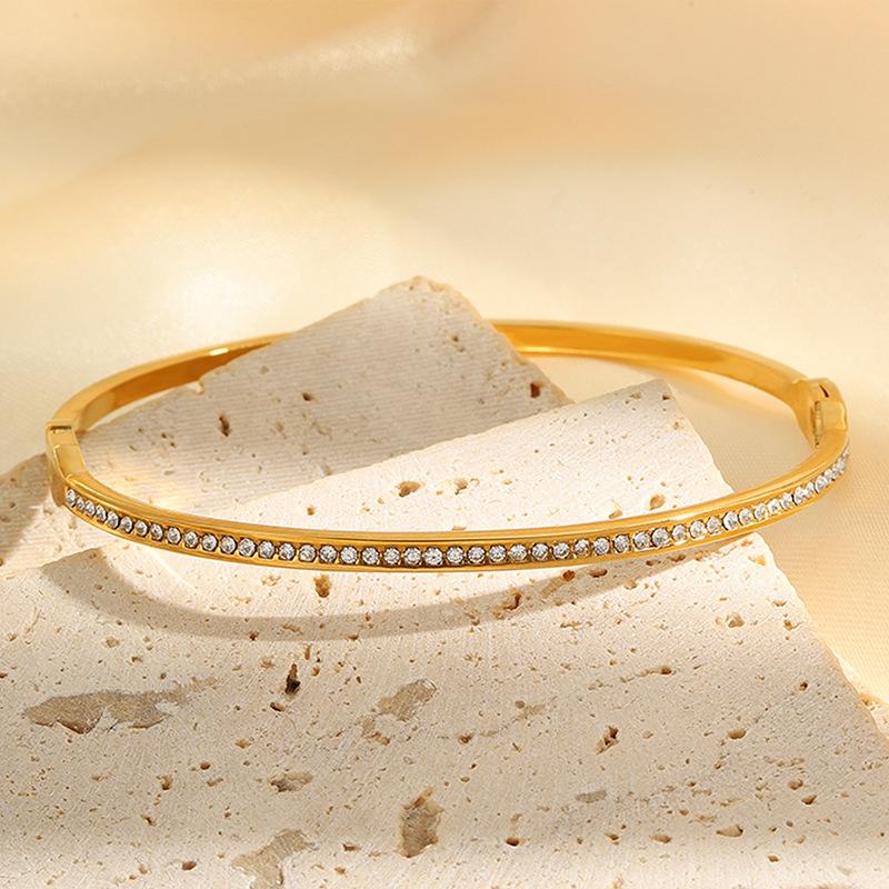Temperament Fine Version of Gypsophila Titanium Steel Women's Light Luxury Versatile Simple Design Bracelet Bracelet