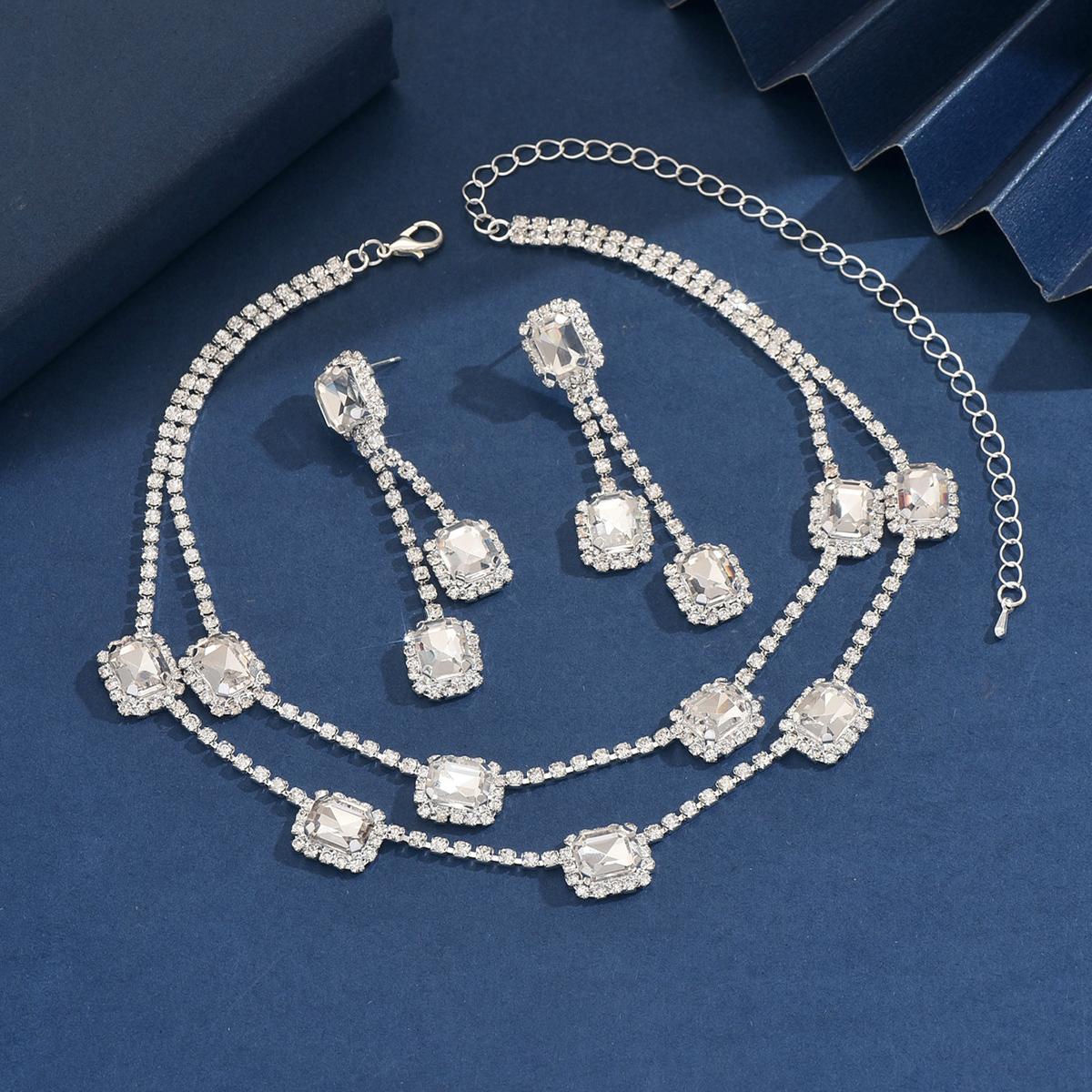 

3PC Women s Fashion Design Necklace Earrings Zircon Set Suitable for Wedding, Party, Festival Gifts
