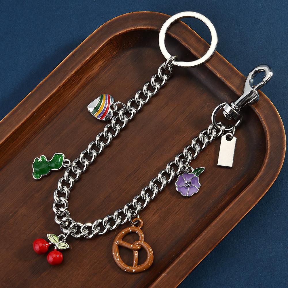 Summer Rainbow Heart Keychain With Dinosaur Pendant For Casual Bag Decor