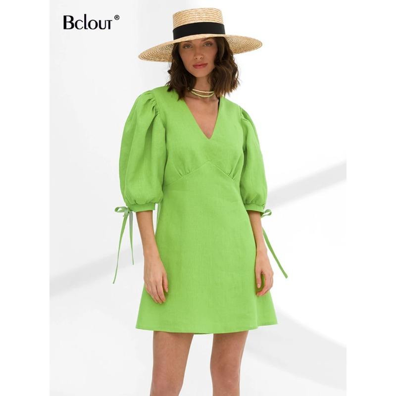 Летнее платье женское элегантное с V-образным вырезом и рукавами-фонариками на шнуровке — фото 20