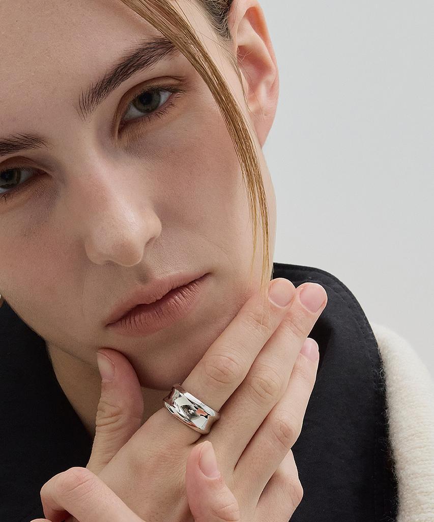 Dawnf 01H04M Polished Silver Ring