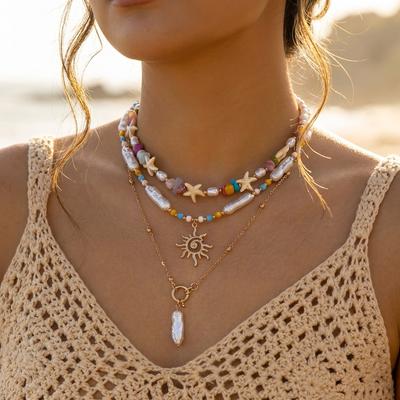Design Sense Bohemian Multilayer Shell Pendant Necklace Set for Women Colorful Irregular Gravel Beaded Necklace Summer Jewelry