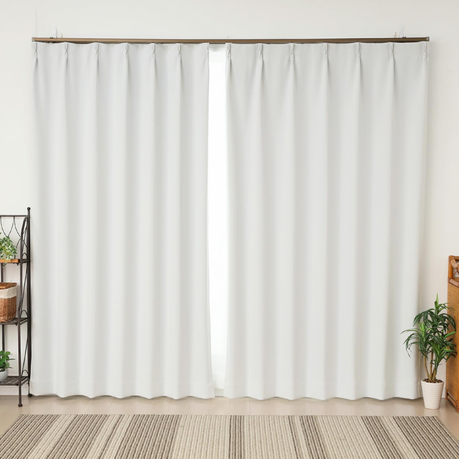 

Блэкаут Класс 1 Полный 5317 Светло-серый Ширина 150 x Длина 190 1 150 x Энергия Холодная Энергия Улучшенное Отопление и Охлаждение Плотные Шторы, Блэкаут, Тусклый,