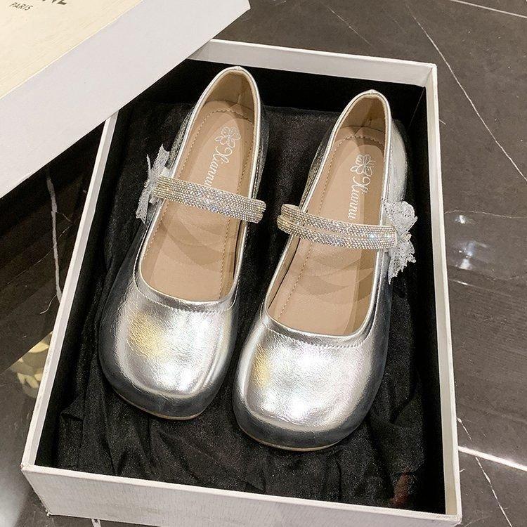 

French rhinestone bow Mary Jane single shoes women s autumn 2025 new one-word belt gentle with skirt women s shoes 35