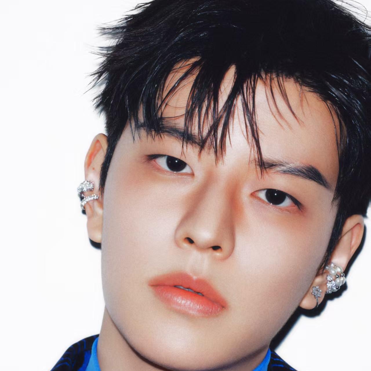 

(ПРЕДВАРИТЕЛЬНЫЙ ЗАКАЗ)STRAY KIDS - [КАРМА] 4-й альбом АККОРДЕОН Seungmin