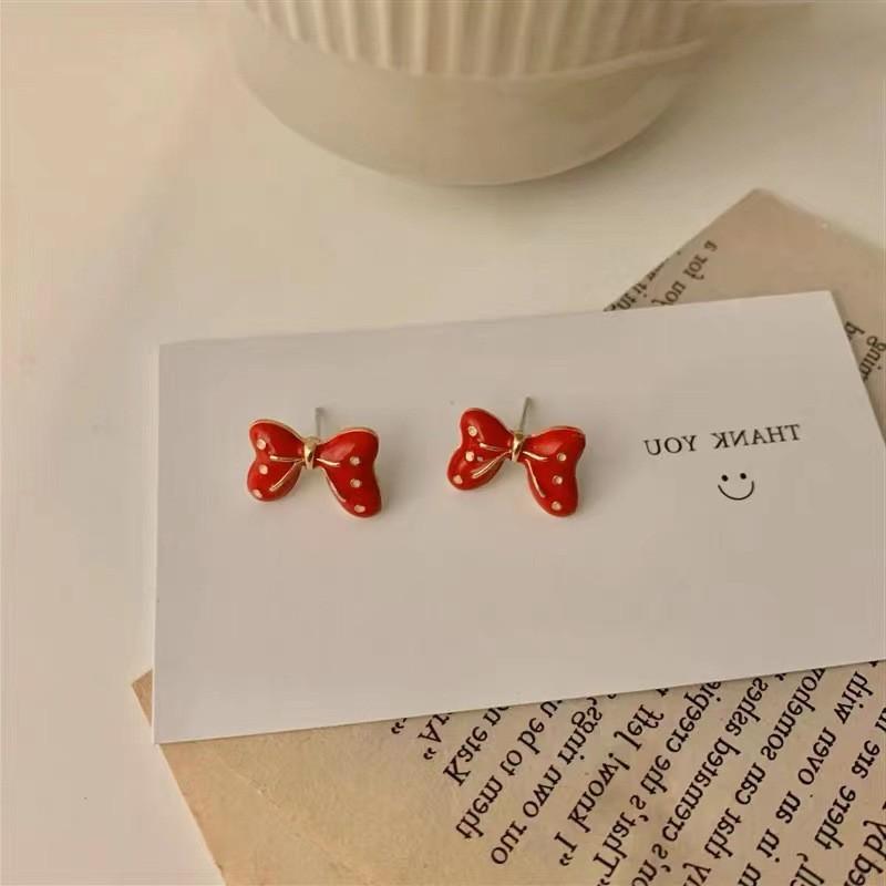 Cartoon Escape Princess Bow Earrings Cute White Silver Needle Earrings Simple Female Small Cute Versatile Earrings