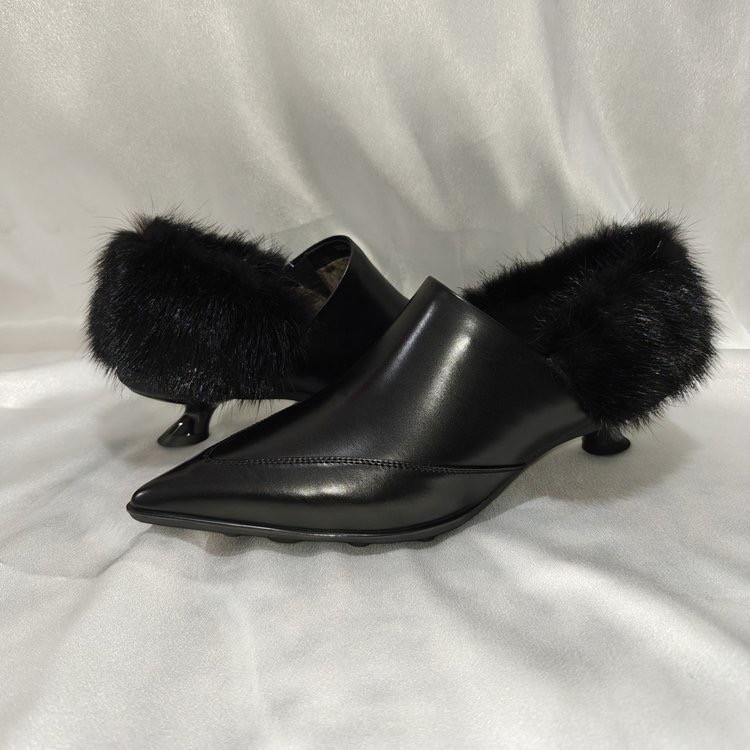 Fashion The wine-red pointed-toe women's shoes are versatile and slimming. The 2025 new style of fashionable deep-toe high heels