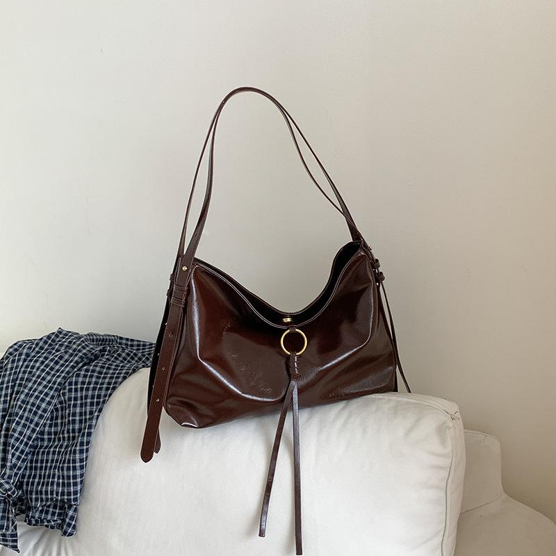 

2025 Korean Lazy Shoulder Bag Commuting High-quality Temperament Women s Retro Large Capacity Cross-body Tote