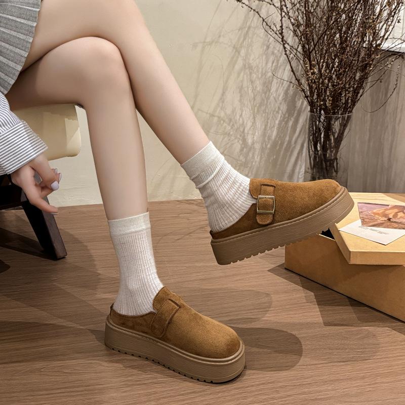 One foot on the muller bag head and half slippers for women to wear in the autumn and winter of 2025, the new thick-soled heightening retro Birkenst