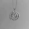 Bohemian Mode Silberfarbe Geometrisches Gewinde Wirbel Symbol Schleife Anhänger Halskette für Männer Frauen Retro Einfacher Strand Schmuck Geschenke