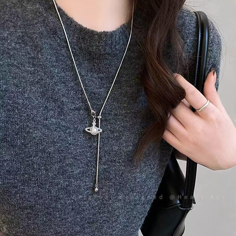 Korean Titanium Steel Pull-out Necklace - Light Luxury Colorfast Sweater Chain for Autumn/Winter Fashion