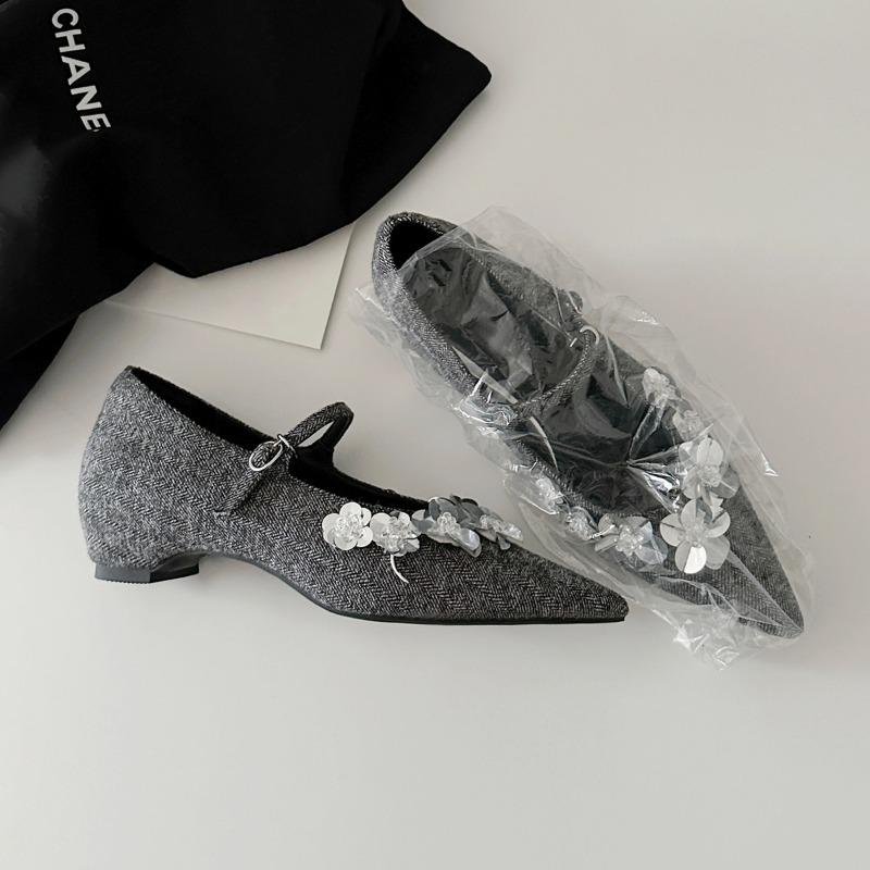 Pointed Silver Sequined Flower Mary Jane Women's Shoes One-word Buckle with Shallow Mouth Inner Height Increase Single Shoes