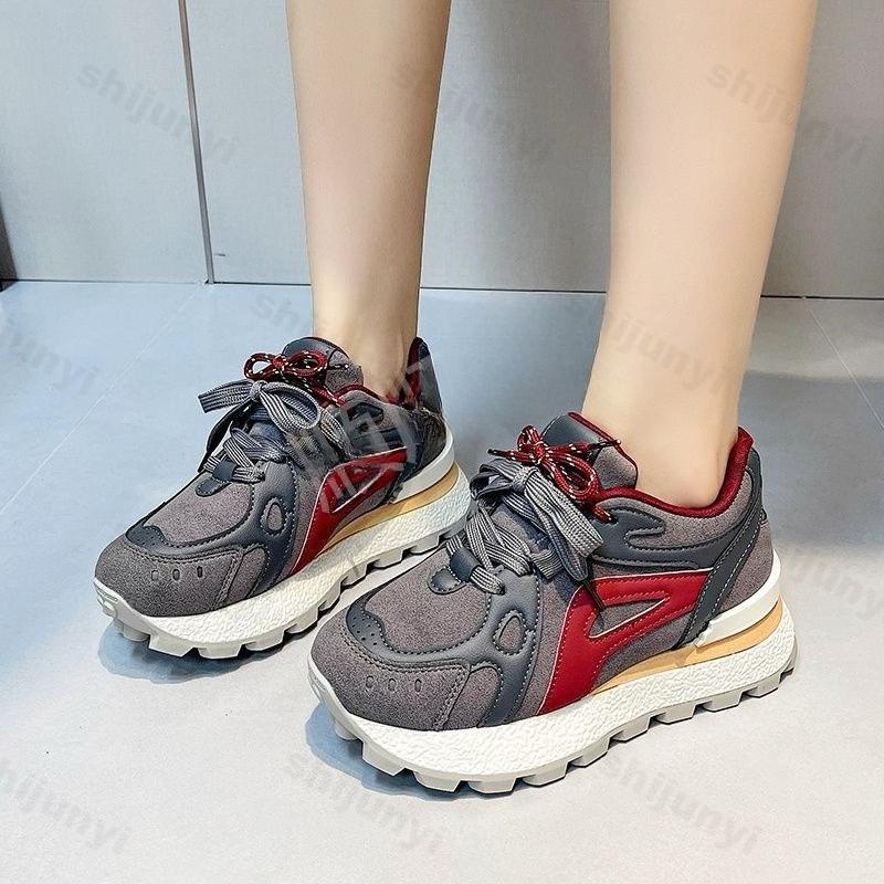 Height Increase Women's Vulcanized Shoes 2026 New Autumn Fashion Lace Up Platform Casual Shoes Outdoor Non Slip Comfort Sneakers