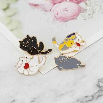 Cartoon Kitten Brooch: Cute Cat Oil Drop Badge for Shirts