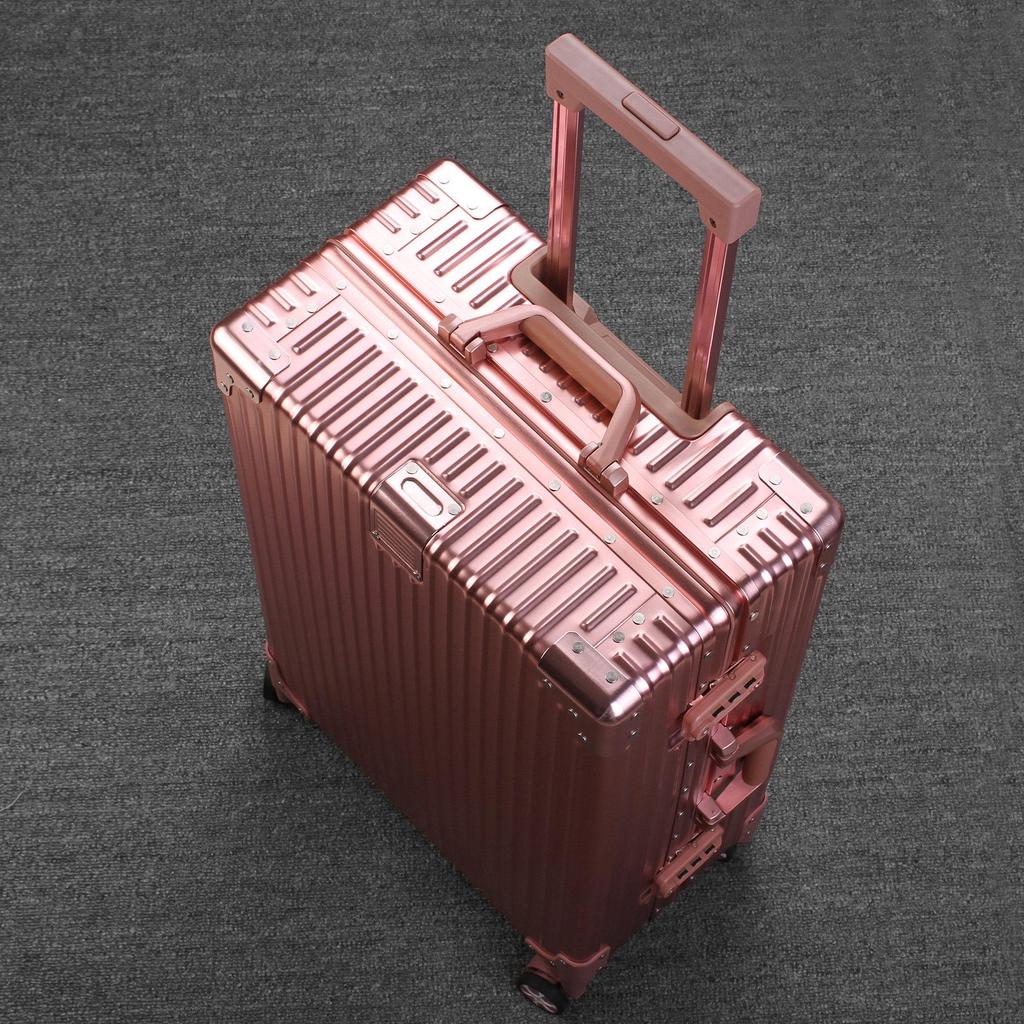 Slightly Flawed Aluminum-Magnesium Carry-on Trolley with Universal Wheels