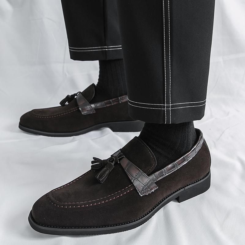 Fashion New men's loafers Casual minimalist style Daily fashion parties and offices Hot selling gentleman's shoes Black Brown Plus Size