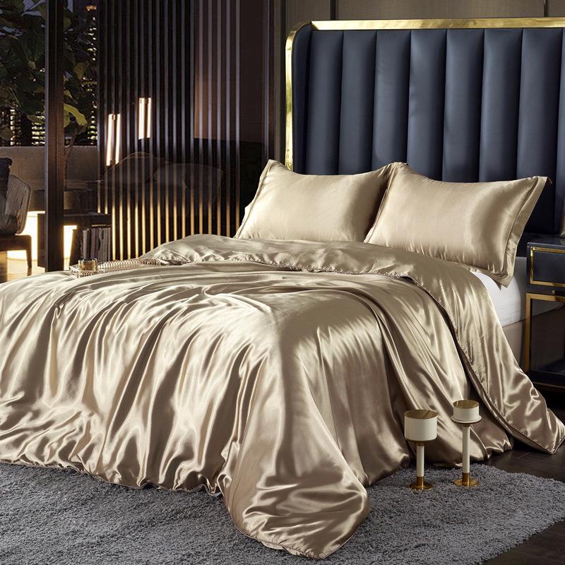 Summer Nude Four-Piece Solid Color Mulberry Silk Bedding Set with Ice Silk Bed Sheet