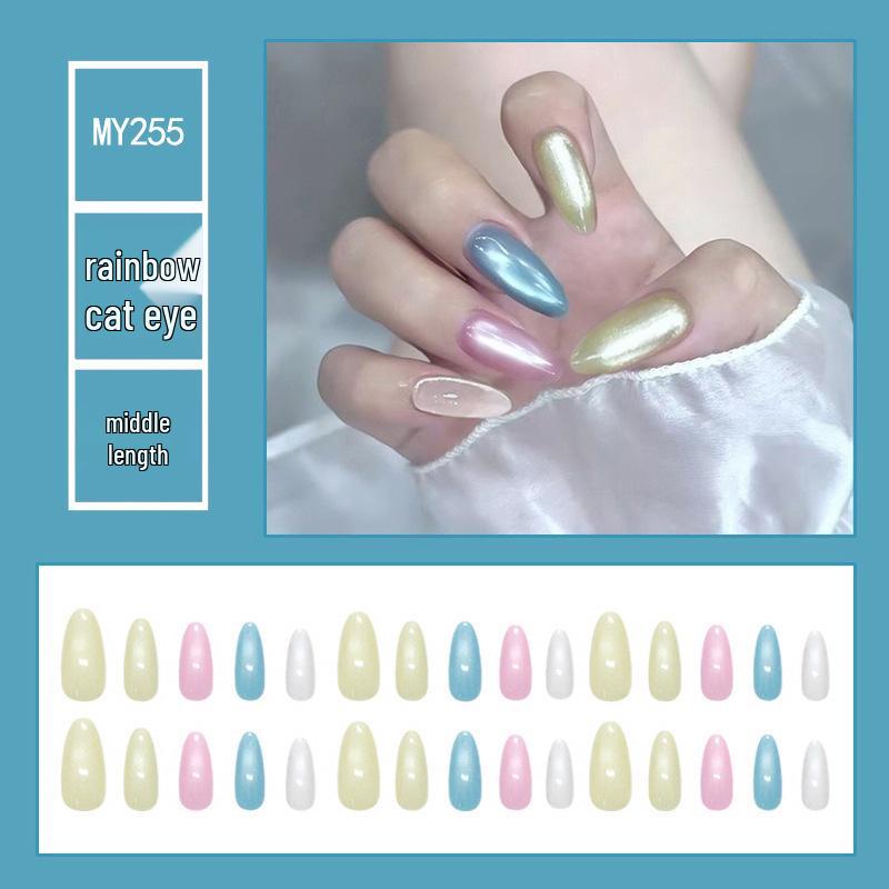 Chasing Light Cat's Eye Crystal Nails: Handmade, Detachable, Flash Diamond Design for Trendy, Stylish Looks.