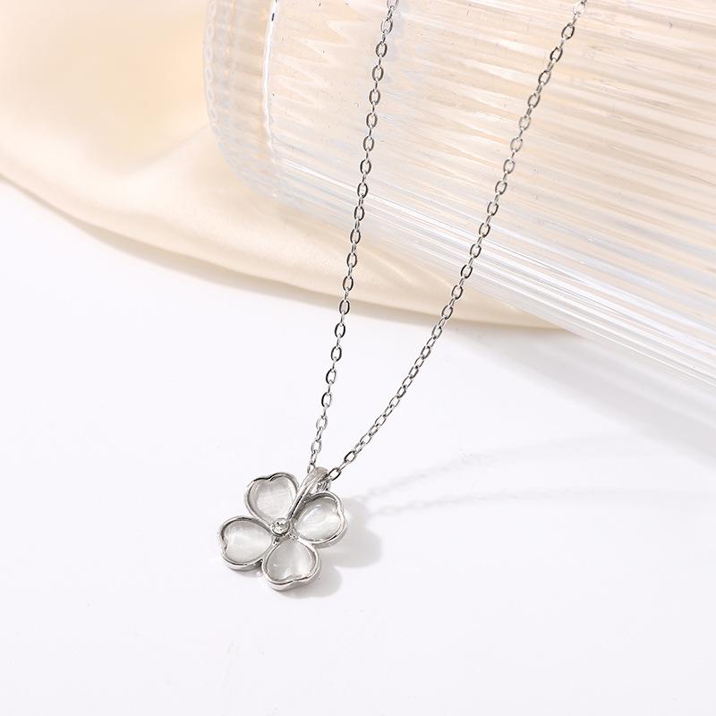 Delikatny Łańcuszek na obojczyk z płatkiem Koniczyna czterolistna na szczęście Modny Prosty Temperamentowy Damski Nowy Naszyjnik