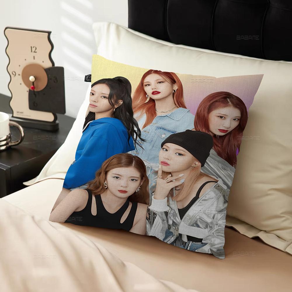 J-YP I-itzy Girls 45*45cm Cushion Cover Pillow Cover Decor Pillowcase Home Pillowcase For Couch Pillow