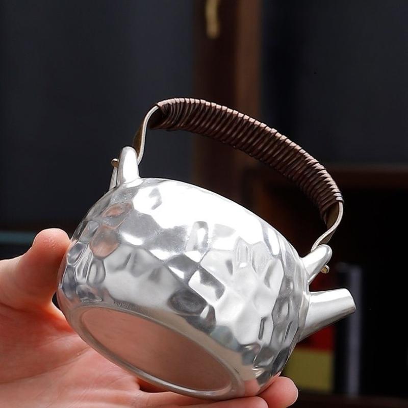 Gilded Silver Japanese Honeycomb Lifting Beam Pot Compact Size Ceramic Tea Beverage Pot Home Kung Fu Tea Set Tea Beverage Making Single Pot