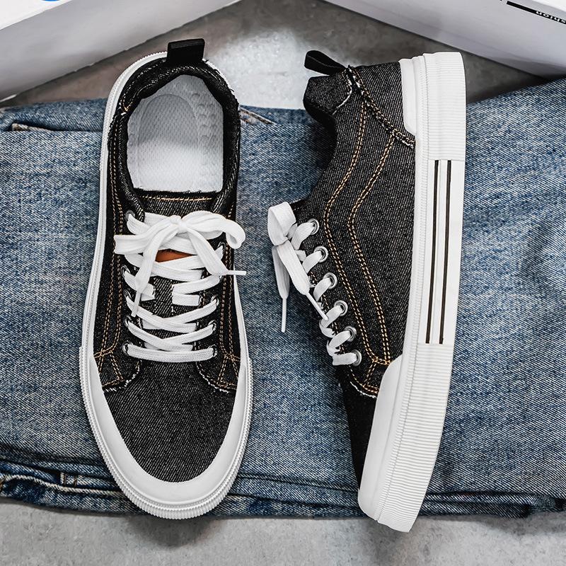 Summer Lightweight Breathable Canvas Shoes Mens Soft-Soled Casual Shoes Low-Top Flat-Soled Trendy Board Shoes Large Size 39-48