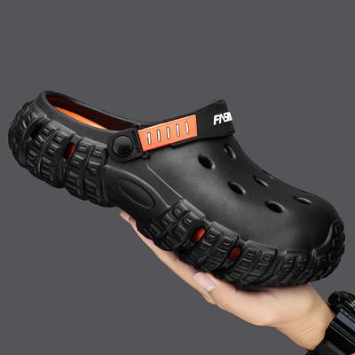 Fashion Summer Clogs Men Clogs Slippers Soft Sole Breathable Beach Slippers Men Home Slippers Outdoor Antiskid