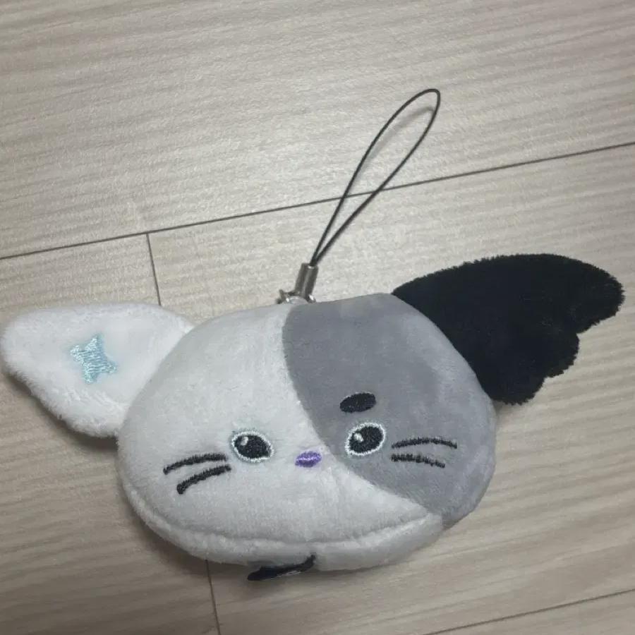 Xdz Exmons Cat Face Keyring