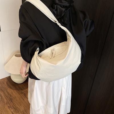 Large Capacity Nylon Bag Shoulder Messenger Bag 2025 New Urban Simple Dumpling Bag Solid Color Casual Student Bag