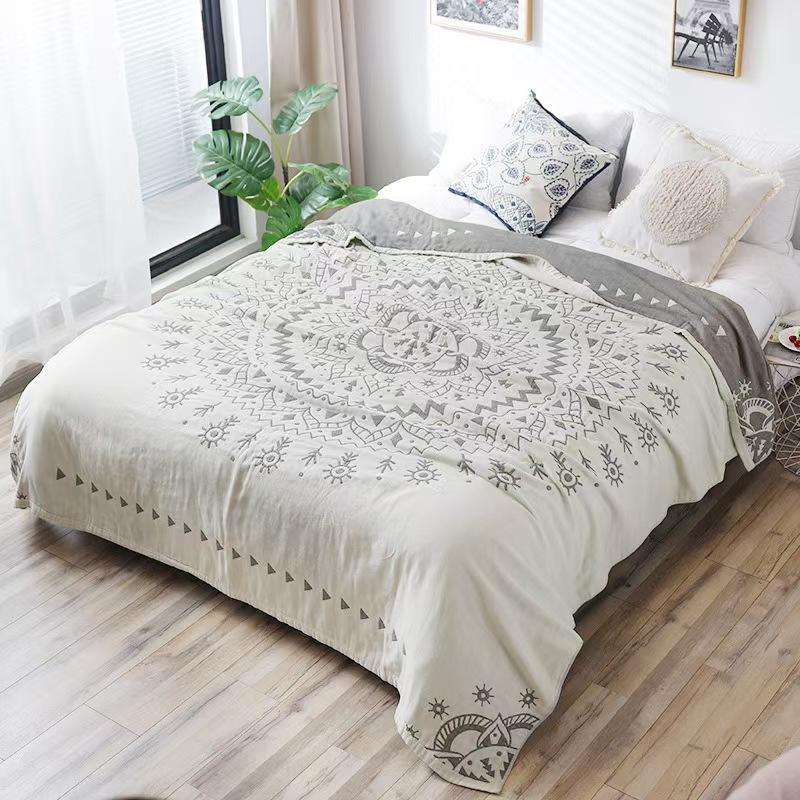 Multi-layer gauze cotton blanket bed cover towel blanket antibacterial anti-mite moisture absorption breathable soft skin-friendly blanket