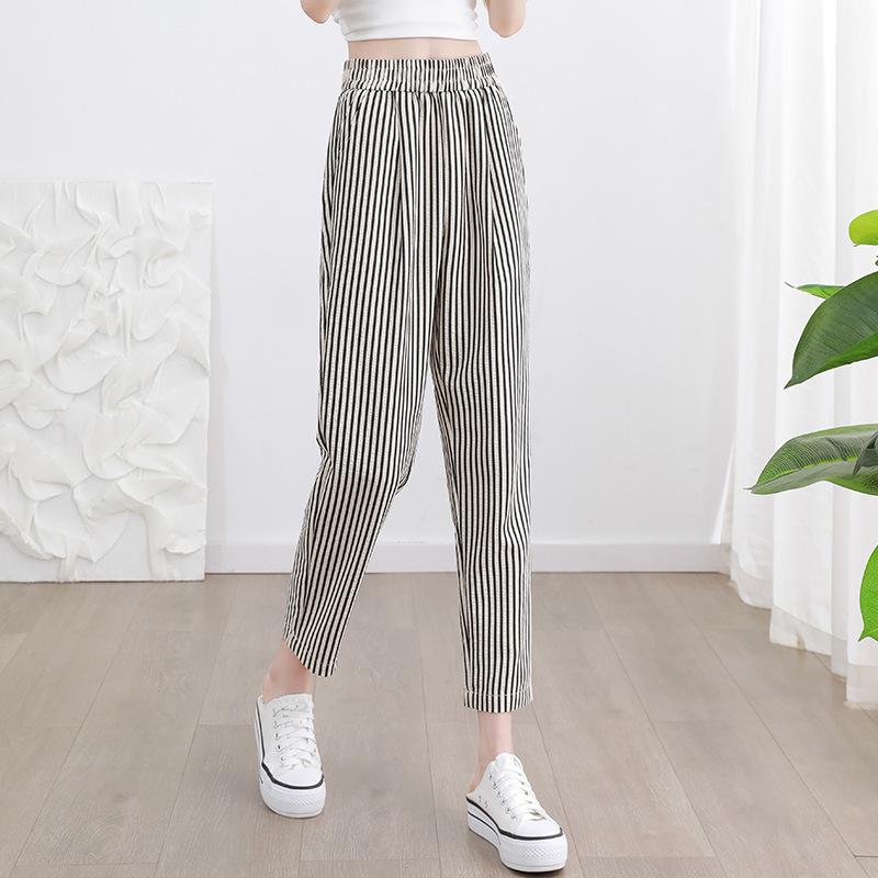 Women's Casual Vertical Striped Comfortable Breathable Elastic Waist Belted Daily Wear Casual Tapered Crop Pants With Pockets